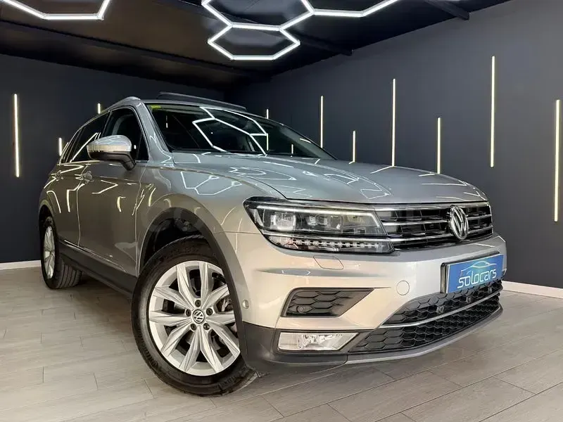Usado VW Tiguan Sportline 190 CV (139 kW) 2017 Gris / plata SUV