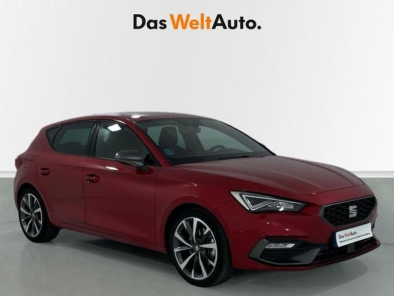 Rojo Usado 2021 Seat Leon FR | 21.377 € (Un poco caro) - Imagen 1/4