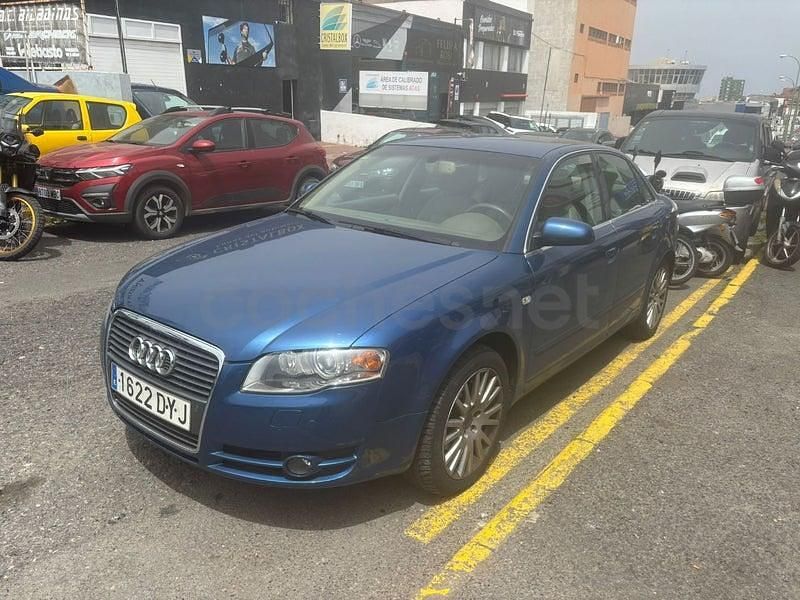Usado Audi A4 140 HP (102 kW) 2006 Azul Sedan