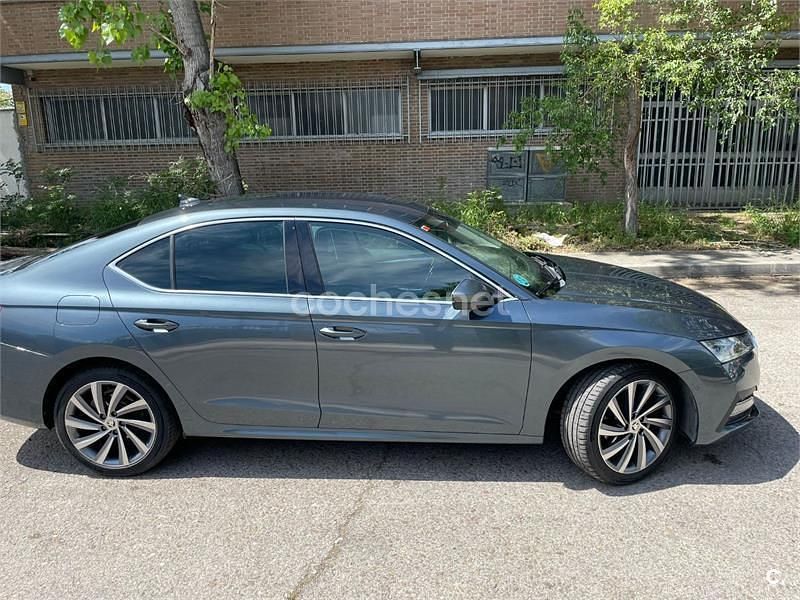 Occasion Skoda Octavia Style 150 ch (110 kW) 2021 Gris Berline