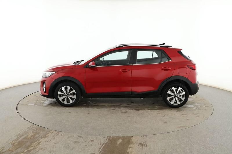 Usado Kia Stonic 84 CV (61 kW) 2023 Rojo SUV