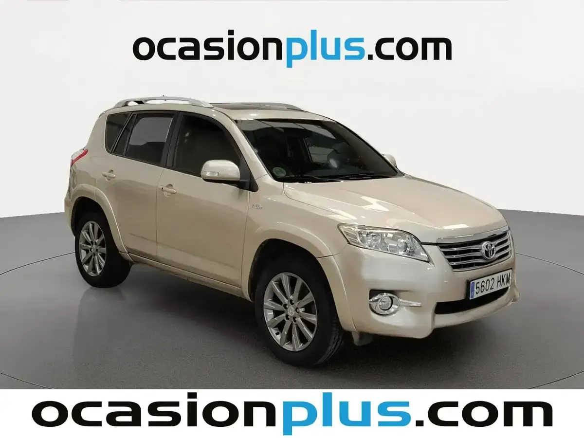 Usado Toyota RAV4 Executive 150 CV (110 kW) 2012 Beige SUV