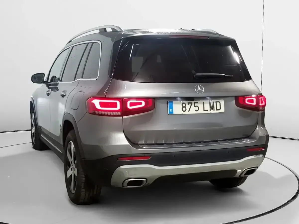 Usado Mercedes GLB220 190 CV (139 kW) 2021 Gris SUV