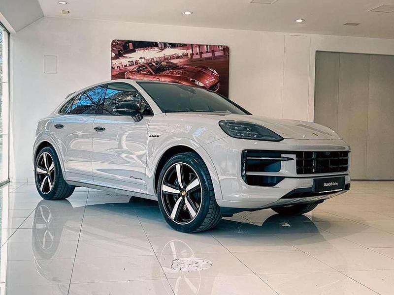 Gris Usado 2024 Porsche Cayenne SUV | 99.500 € (Buen precio) - Imagen 1/4