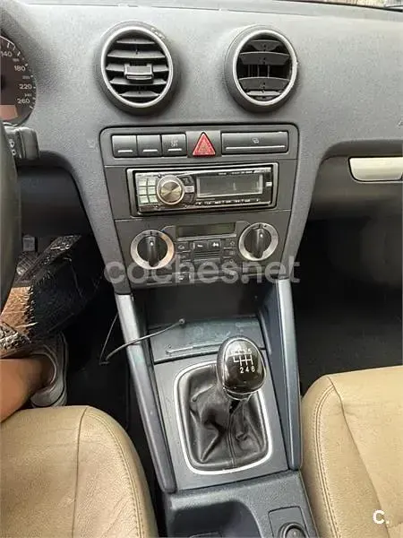 Usado Audi A3 Ambiente 140 CV (102 kW) 2005 Azul Utilitario