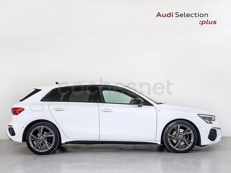 Usado Audi A3 Ambiente 150 HP (110 kW) 2021 Branco Sedan