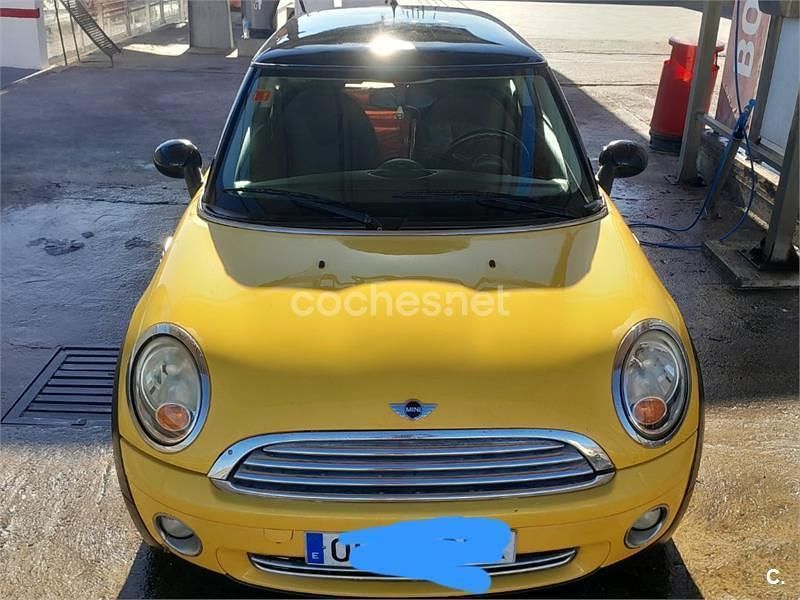 Usado Mini Cooper 120 CV (88 kW) 2008 Amarillo Utilitario