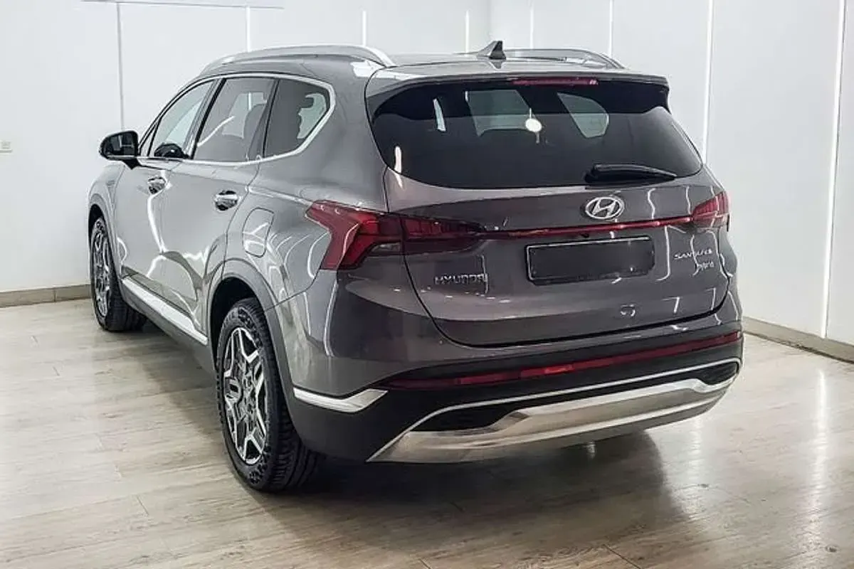 Usado Hyundai Santa Fe 230 CV (169 kW) 2022 Gris SUV