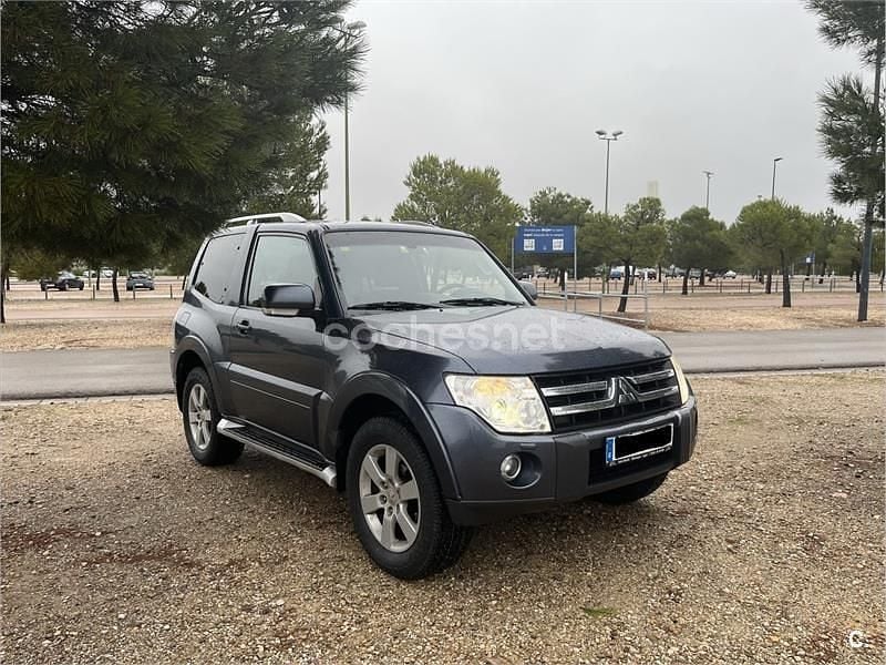 Gris / plata Usado 2009 Mitsubishi Montero Intense SUV | 16.500 € (Precio justo) - Imagen 1/4