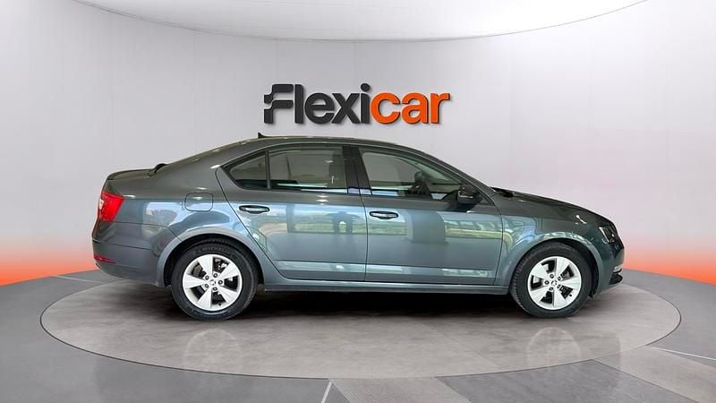 Usado Skoda Octavia Ambition 150 CV (110 kW) 2019 Gris Berlina