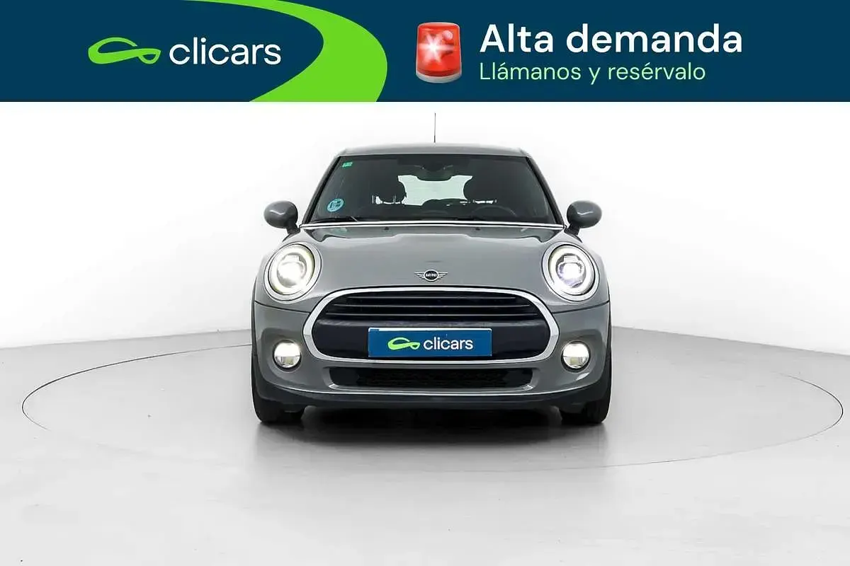 Usado Mini ONE 102 CV (75 kW) 2020 Gris Utilitario