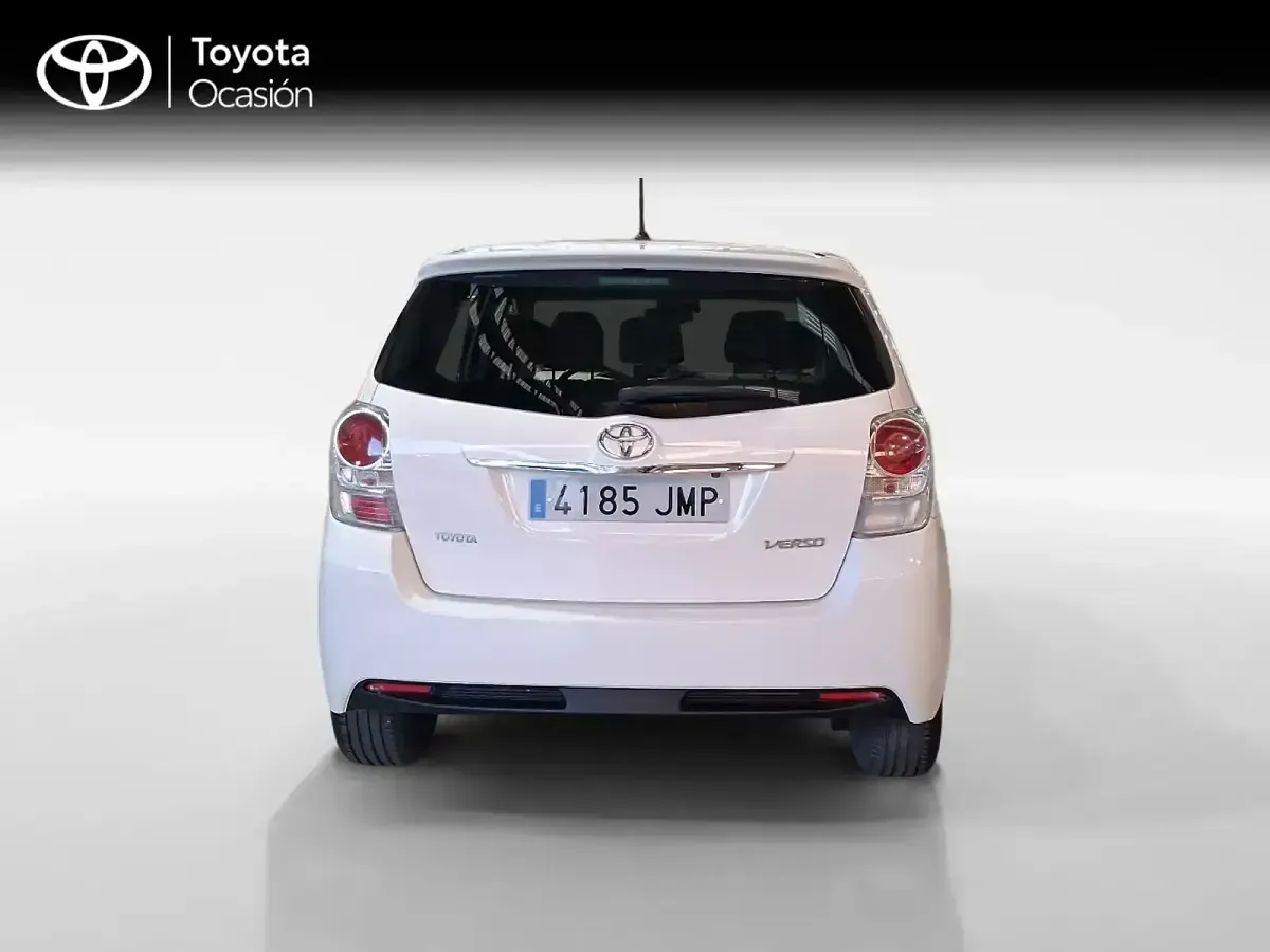 Usado Toyota Verso Advance 147 CV (108 kW) 2016 Blanco Monovolumen