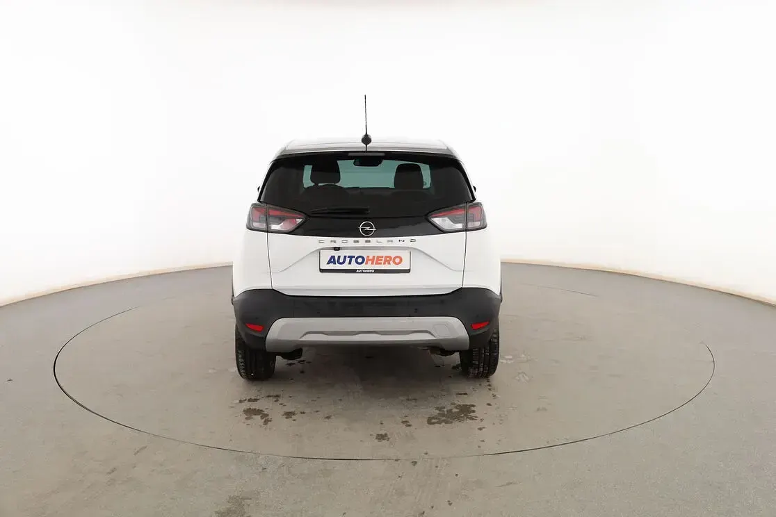Usado Opel Crossland X Elegance 131 CV (96 kW) 2021 Blanco SUV