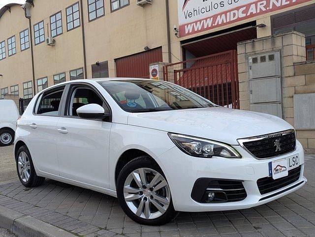 Usado Peugeot 308 Allure 130 CV (95 kW) 2021 Blanco Utilitario
