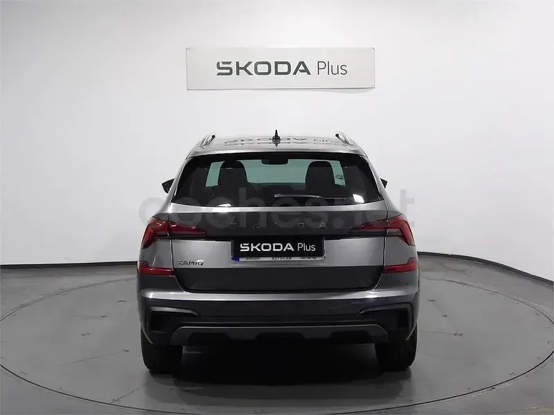 Usado Skoda Kamiq Selection 115 CV (84 kW) 2025 Gris SUV