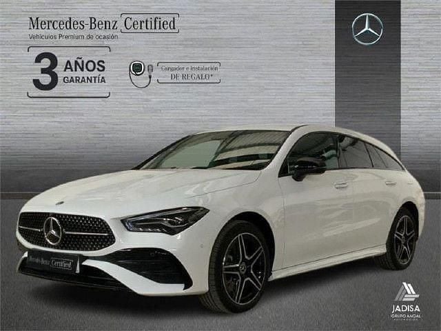 Blanco polar Usado 2024 Mercedes CLA250e Shooting Brake AMG line Familiar | 41.990 € (Precio justo) - Imagen 1/4