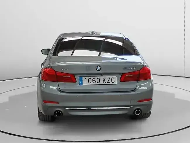 Usado BMW 530 265 CV (194 kW) 2019 Gris Berlina