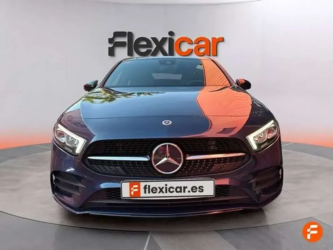 Usado Mercedes A180 136 CV (100 kW) 2021 Azul Berlina