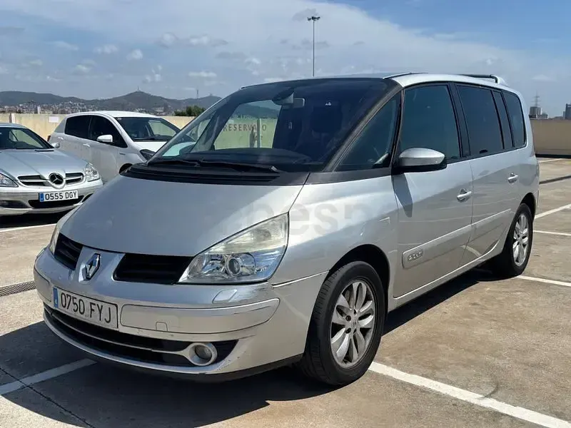 Usado Renault Espace 150 CV (110 kW) 2008 Gris / plata Monovolumen