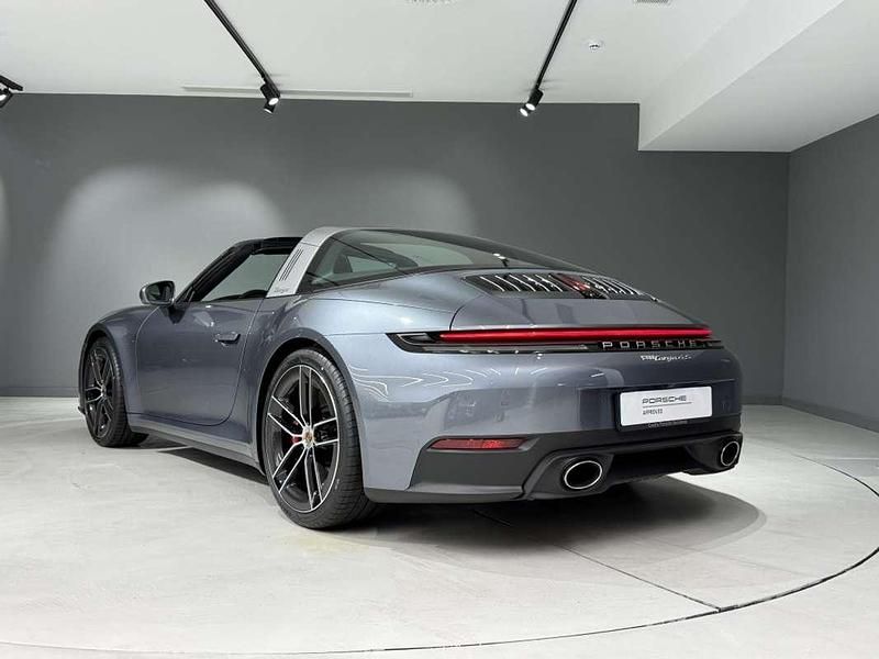 Usado Porsche 911 480 CV (353 kW) 2025 Gris / plata Coupe