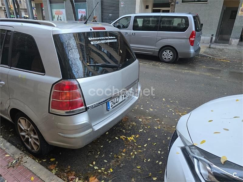 Usado Opel Zafira Cosmo 150 CV (110 kW) 2007 Gris / plata Monovolumen