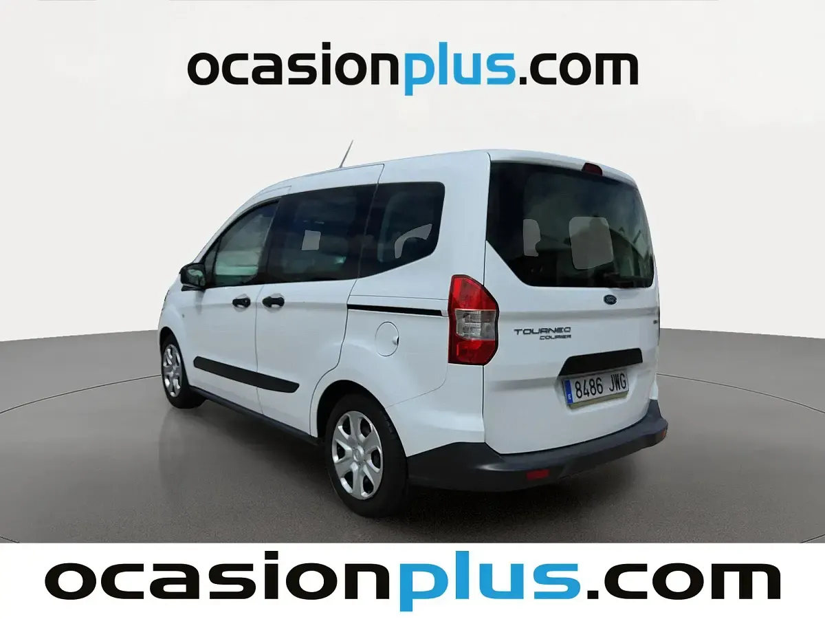 Usado Ford Tourneo Courier Ambiente 102 CV (75 kW) 2017 Blanco Monovolumen