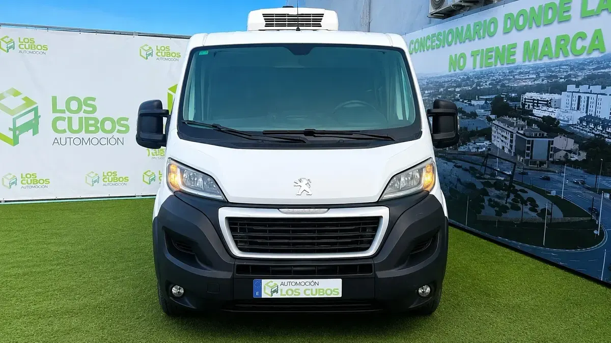 Usado Peugeot Boxer 130 CV (95 kW) 2015 Blanco Van