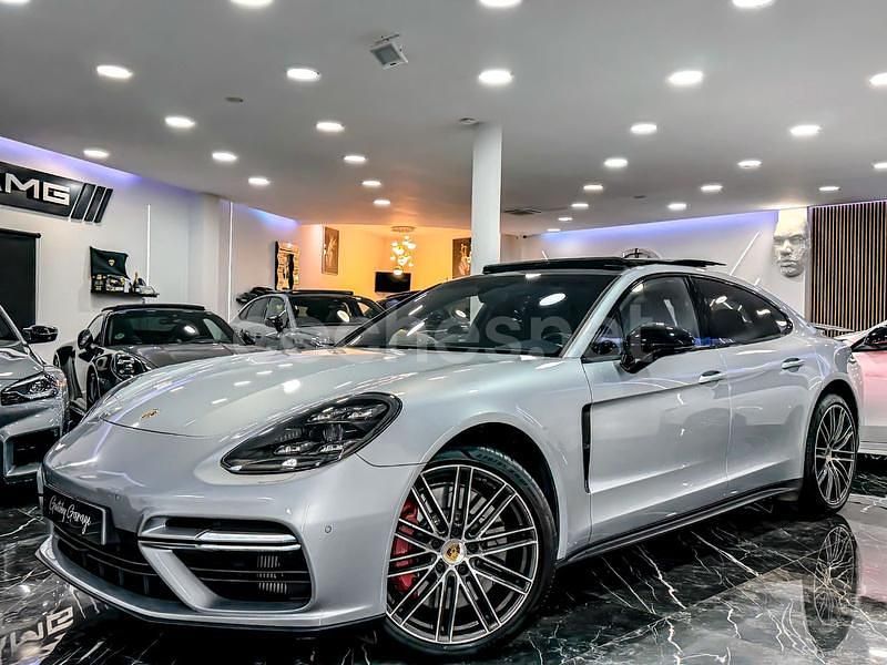 Gris / plata Usado 2017 Porsche Panamera Turbo Executive Berlina | 79.990 € (Caro) - Imagen 1/4