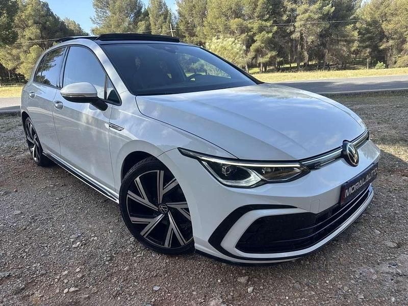 Usado VW Golf VIII R-line 150 CV (110 kW) 2021 Blanco Utilitario