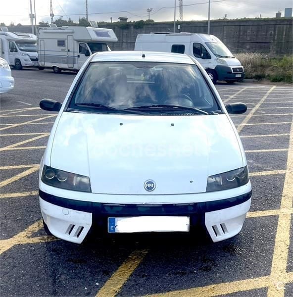 Blanco Usado 2003 Fiat Punto Utilitario | 990 € (Precio justo) - Imagen 1/4