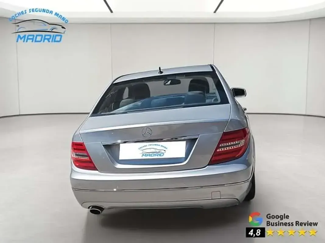 Usado Mercedes C220 Avantgarde 170 CV (125 kW) 2012 Plateado Berlina