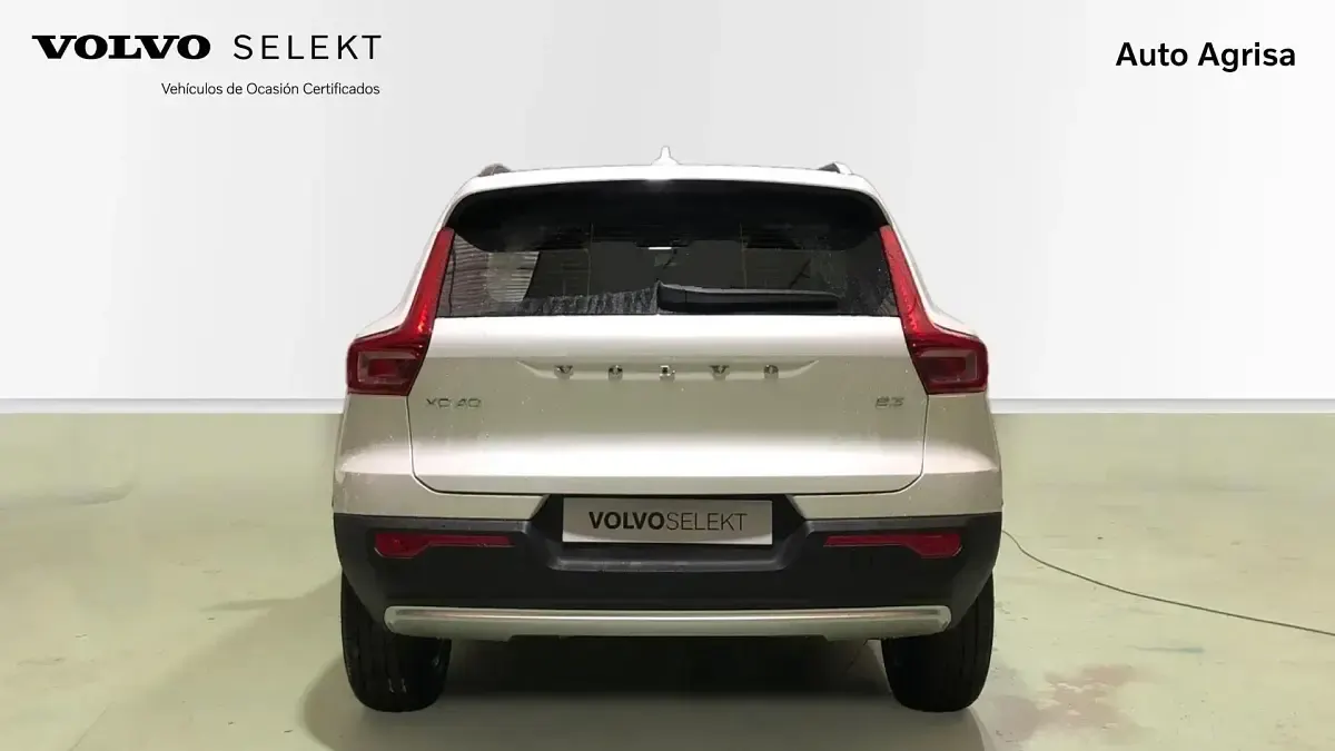 Novo Volvo XC40 163 HP (119 kW) 2026 Otro SUV