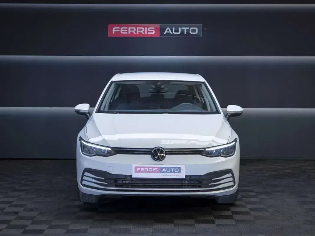 Usado VW Golf VIII Life 116 CV (85 kW) 2021 Blanco Berlina
