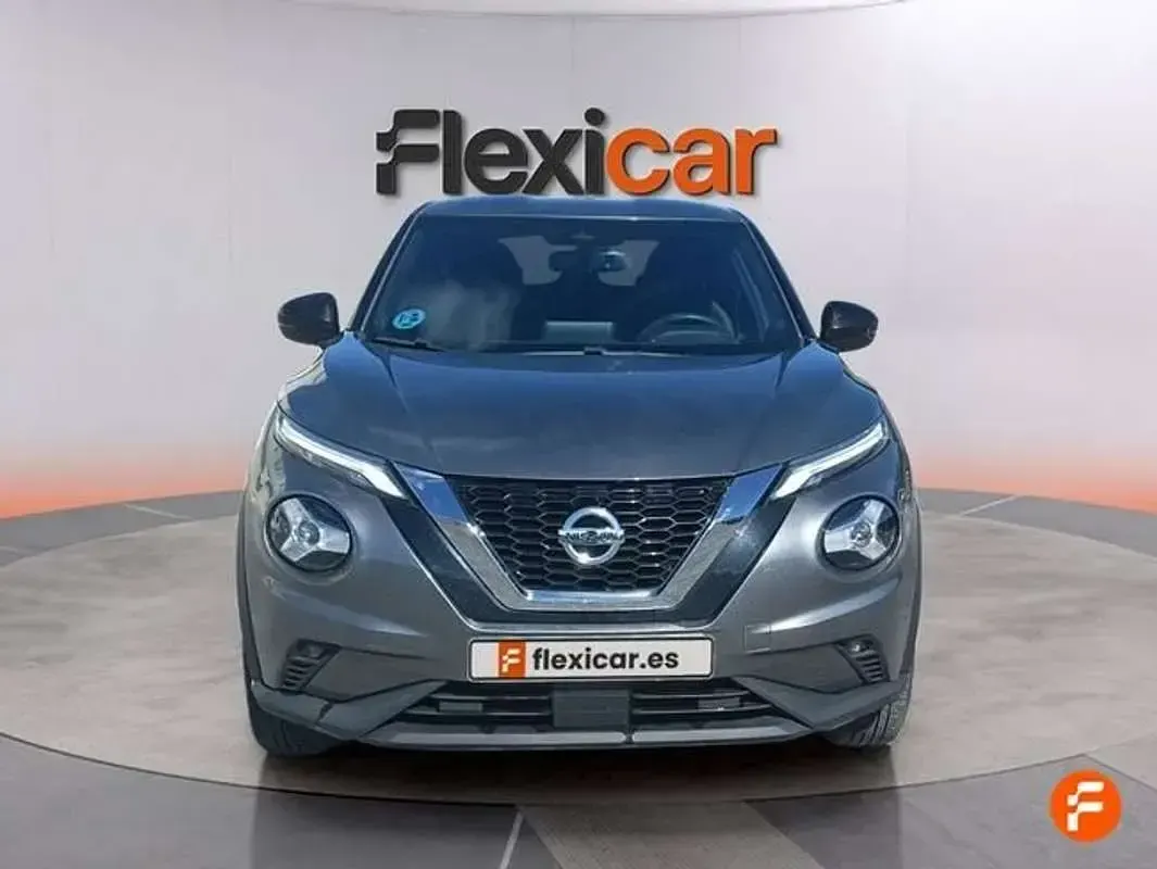 Usado Nissan Juke N-Connecta 114 CV (83 kW) 2022 Gris SUV