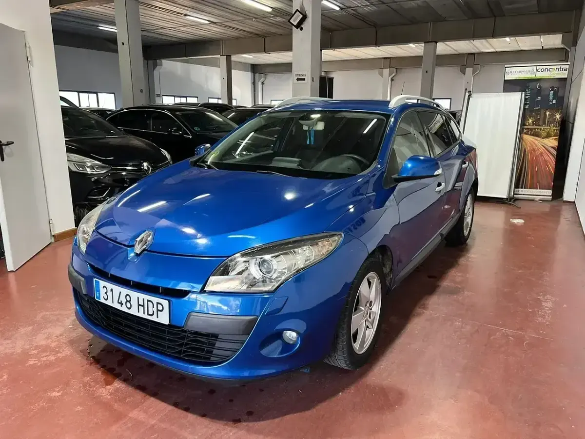 Usado Renault Mégane GrandTour Dynamique 130 HP (95 kW) 2011 Azul Carrinha