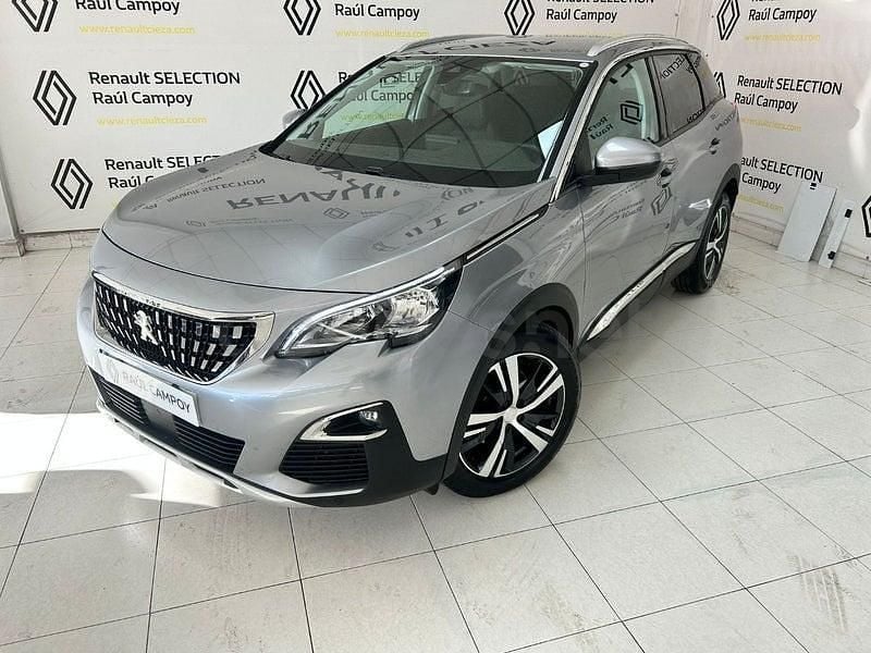 Usado Peugeot 3008 Allure 130 CV (95 kW) 2020 Gris / plata SUV