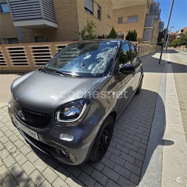 Usado Smart ForFour Passion 90 CV (66 kW) 2016 Gris / plata Utilitario