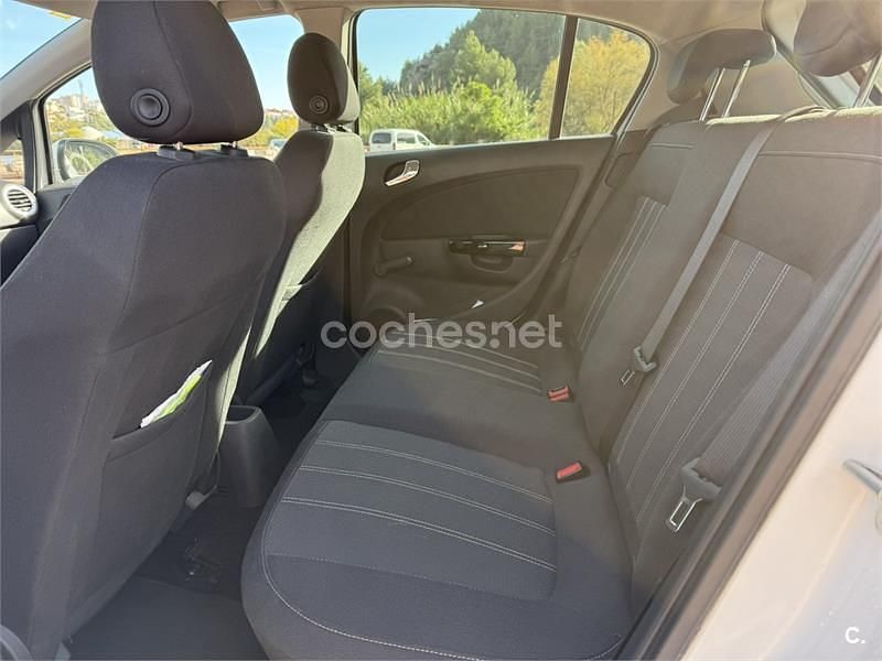 Blanco Usado 2013 Opel Corsa Color Edition Berlina | 4900 € (Precio justo) - Imagen 1/4