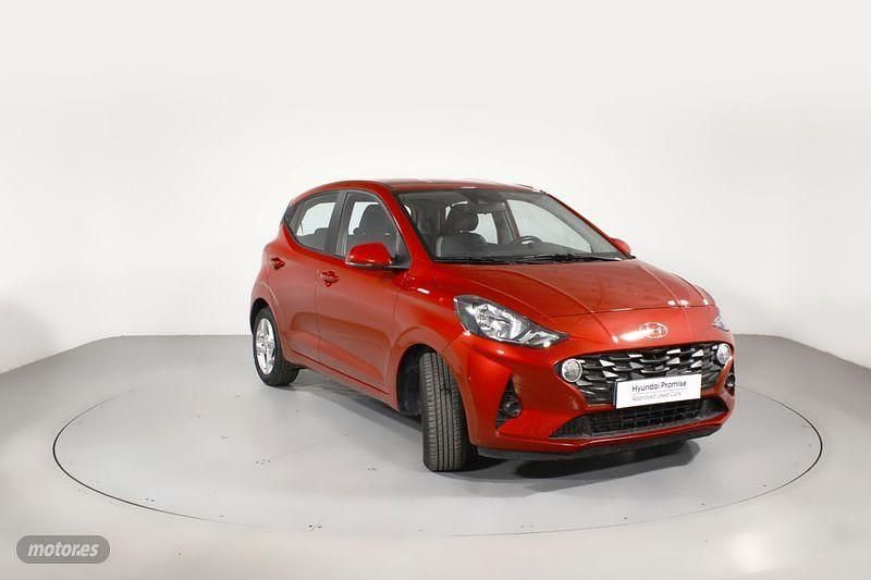 Dragon red Usado 2023 Hyundai i10 Utilitario | 12.900 € (Precio justo) - Imagen 1/4