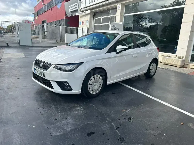 Usado Seat Ibiza Reference 80 CV (58 kW) 2023 Blanco Utilitario