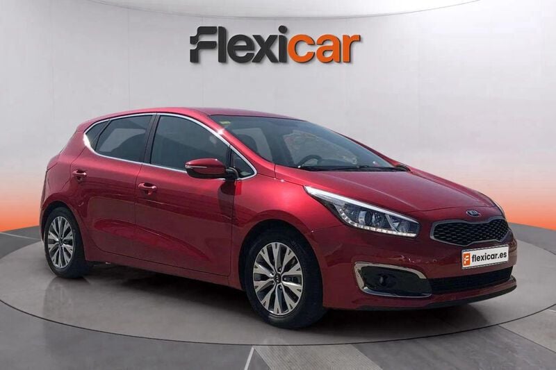 Granate Usado 2018 Kia Ceed Berlina | 9270 € (Buen precio) - Imagen 1/4