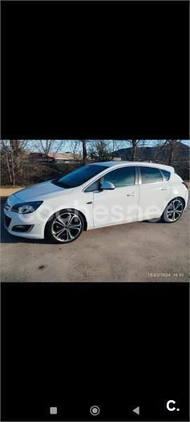 Usado Opel Astra Excellence 130 CV (95 kW) 2014 Blanco Berlina