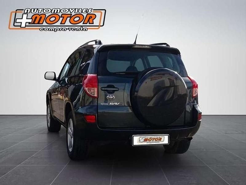 Usado Toyota RAV4 Life 150 CV (110 kW) 2007 Gris SUV