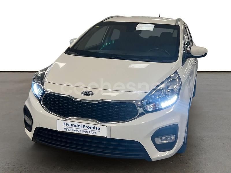Blanco Usado 2018 Kia Carens Monovolumen | 14.990 € (Caro) - Imagen 1/4