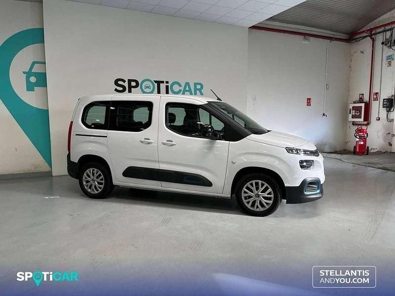 Usado Citroën e-Berlingo Feel 100 kW (137 CV) 2023 Blanco Monovolumen