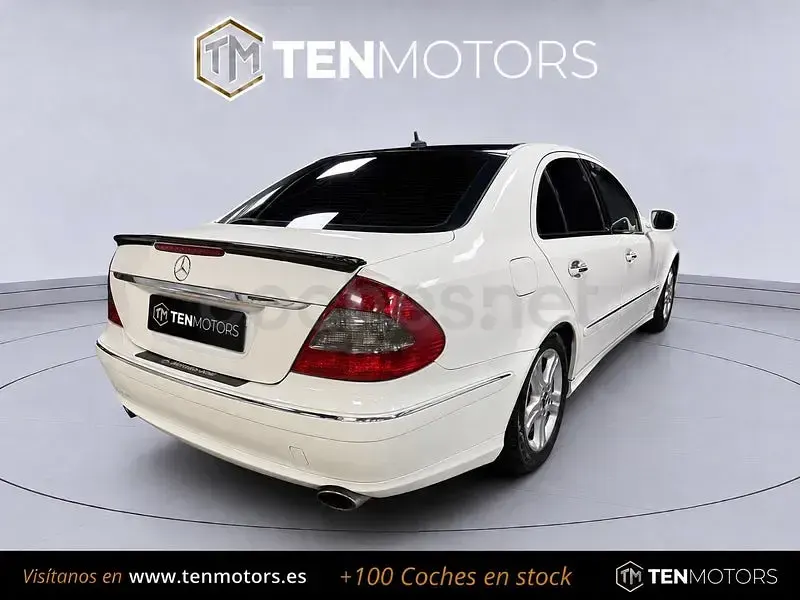 Usado Mercedes E280 Avantgarde 190 CV (139 kW) 2008 Blanco Berlina