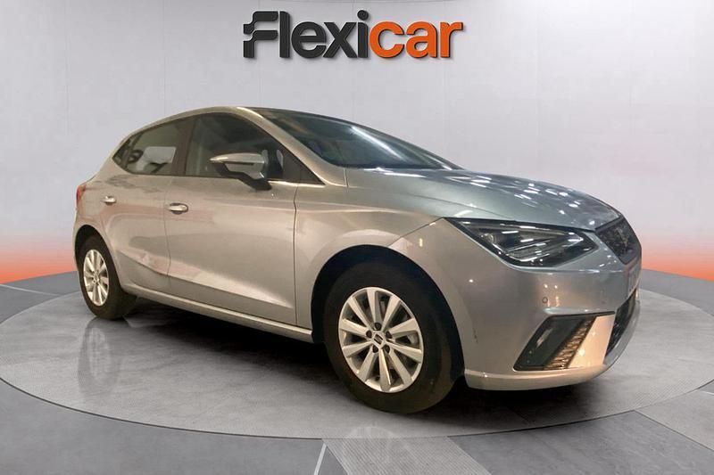 Gris Usado 2023 Seat Ibiza Style Berlina | 15.490 € (Precio justo) - Imagen 1/4