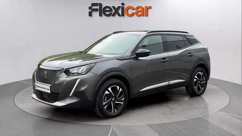 Usado Peugeot 2008 Active 101 CV (74 kW) 2023 Gris SUV