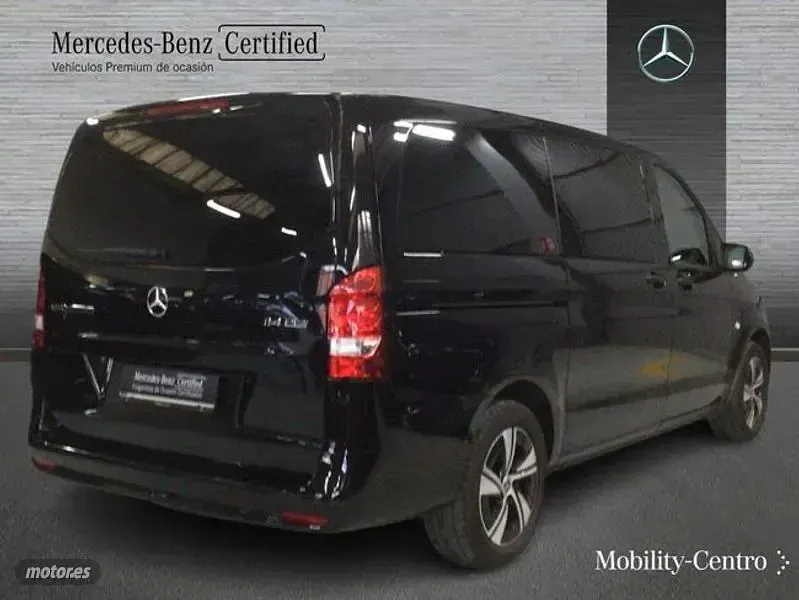 Usado Mercedes Vito 2024 Negro Van