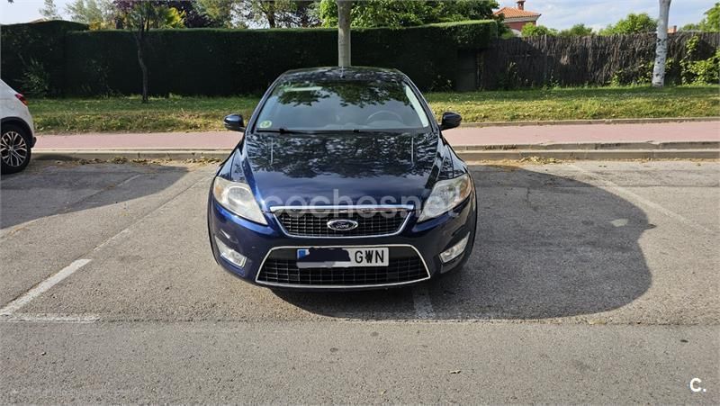 Azul Usado 2010 Ford Mondeo Berlina | 4750 € (Precio justo) - Imagen 1/4